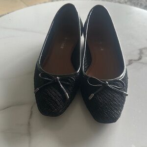Elegant Donald Pliner Ballet Flats - Size 9